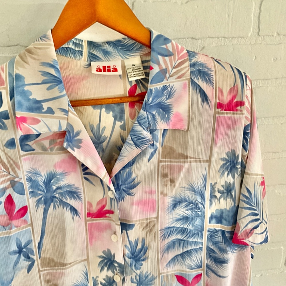 Vintage Alia Tropical Pink/Blue/Cream Short Sleeve Button Up Shirt // Size 14